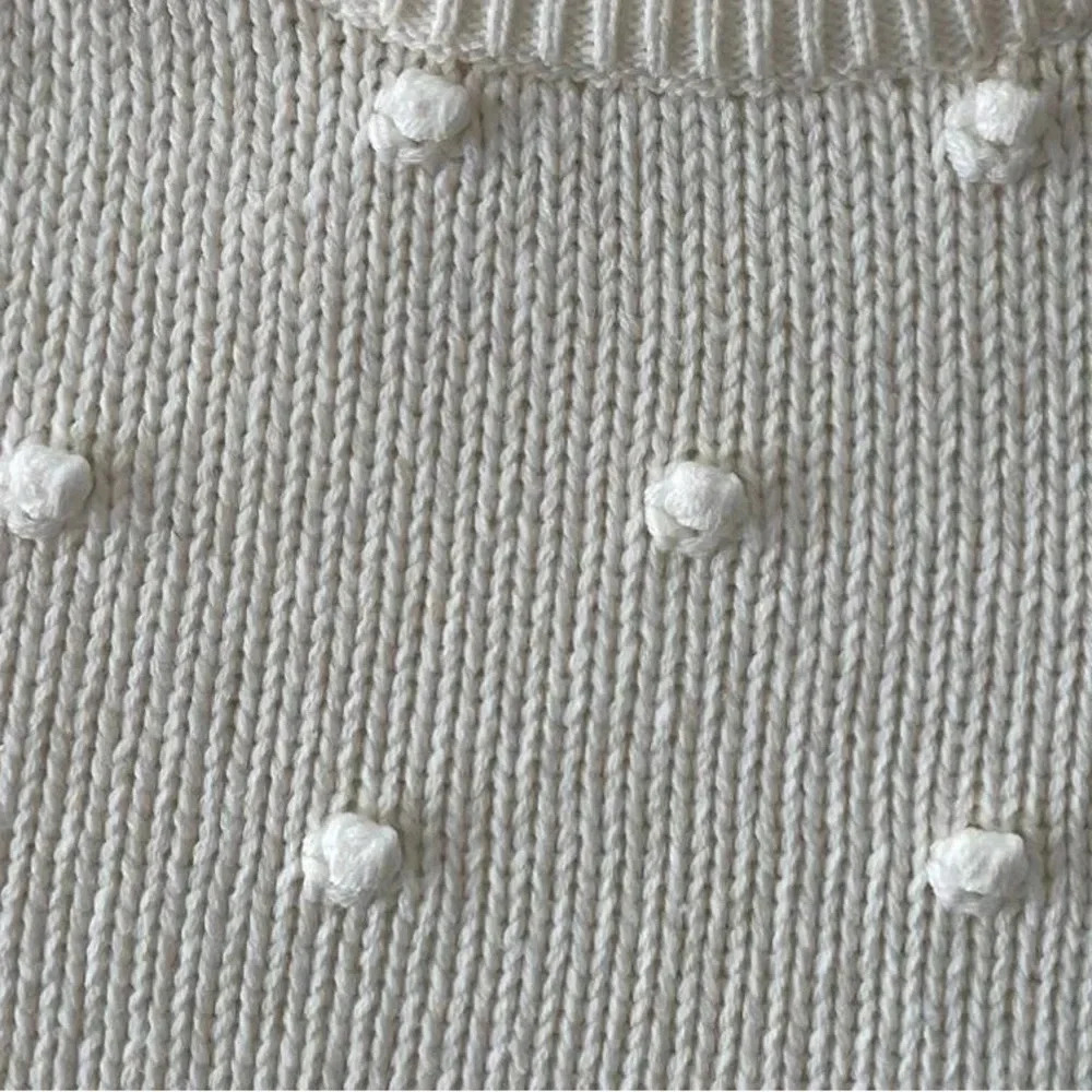 Old Navy cream king sweater with popcorn detail on front - Medium - Picture 6 of 13